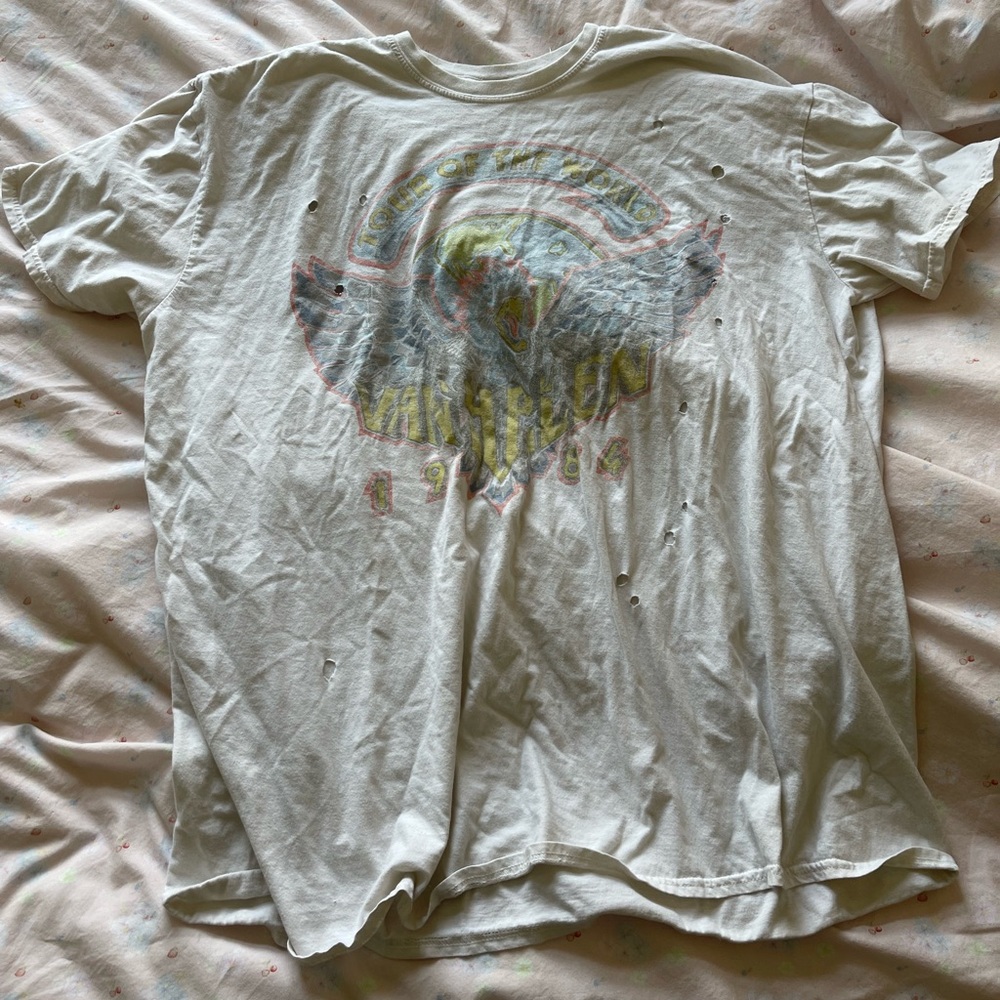 Urban outfitters Van Halen shirt 🍨